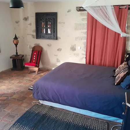 Bed and Breakfast Les Loges De Yoff Ambon Exterior foto