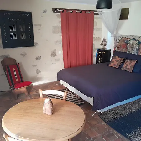 Bed and Breakfast Les Loges De Yoff Ambon Exterior foto